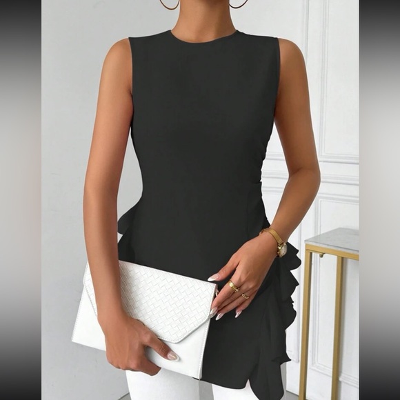 Luxe pink round neck ruffle hem sleeveless blouse - Picture 9 of 16